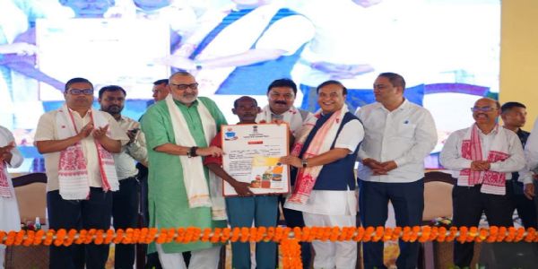 गिरिराज सिंह को मुख्यमंत्री हिमंत ने दी जन्मदिन की शुभकामनाएं