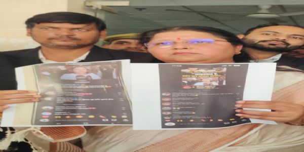 प्रयागराज कोर्ट में भावुक हुई जया पाल, बोली- पति की भांति मेरी भी हाे सकती है हत्या