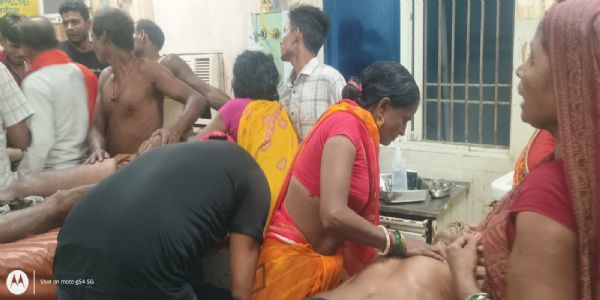 बिहार में अररिया जिले के तरोना भोजपुर में वज्रपात के चपेट में आने से तीन की मौत,तीन घायल