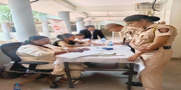 चेंबूर पुलिस स्टेशन में कैंसर जांच और परामर्श शिविर में 103 पुलिस कर्मियों की हुई जांच