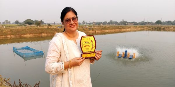 प्रधानमंत्री मत्स्य संपदा योजना से पीयूषिका ने बदली अपनी किस्मत