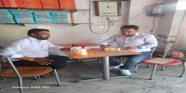 खाद्य सुरक्षा विभाग की छापेमारी, 150 किलो एक्सपायरी रसगुल्ले नष्ट